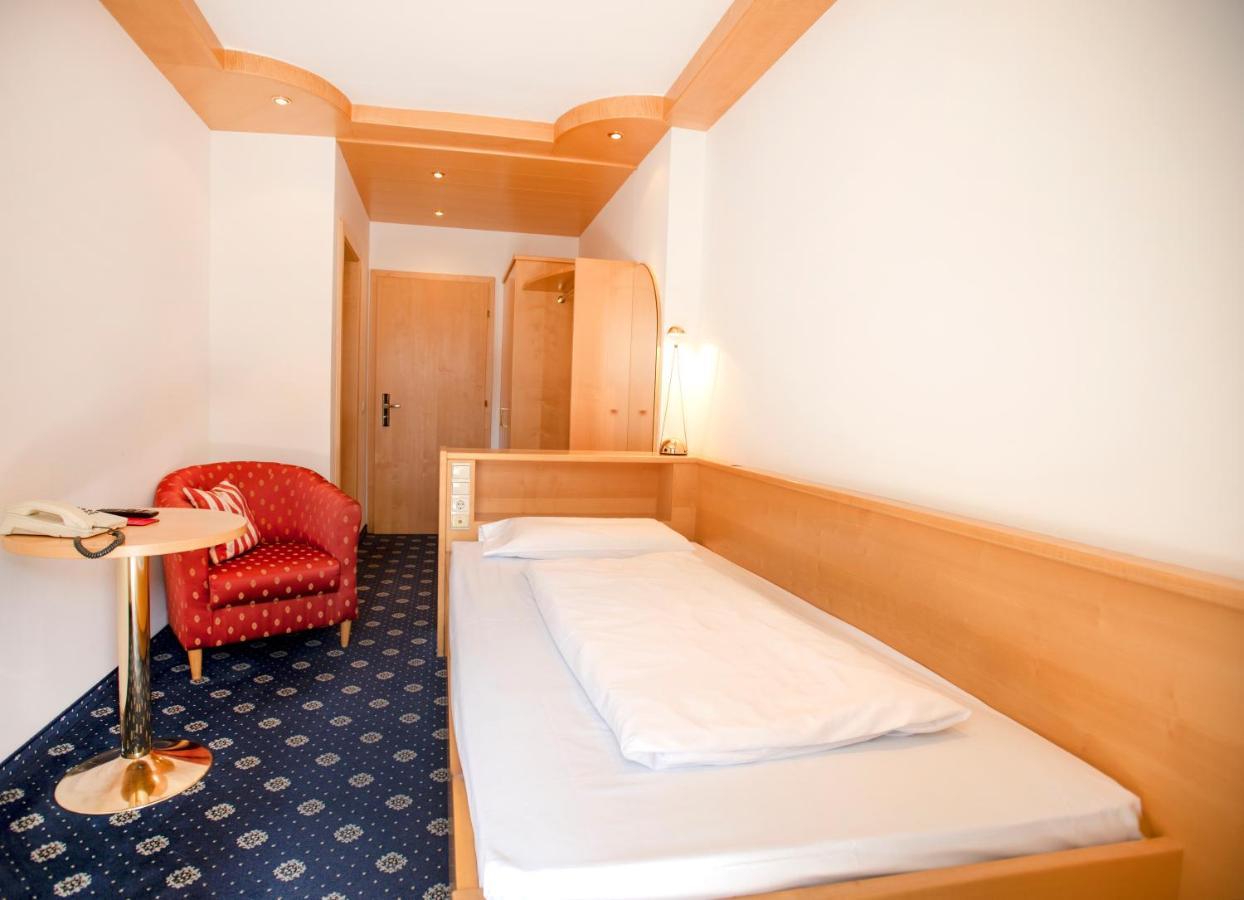 Hotel Chrys Bolzano Esterno foto