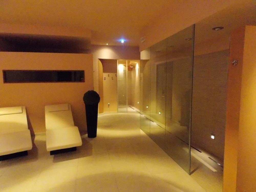 Hotel Chrys Bolzano Esterno foto